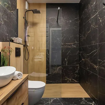 Jasny Z Umeblowanym Balkonem W Krakowie Blisko Stawu By Renters Apartament *