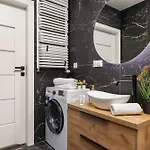 Jasny Z Umeblowanym Balkonem W Krakowie Blisko Stawu By Renters Appartamento